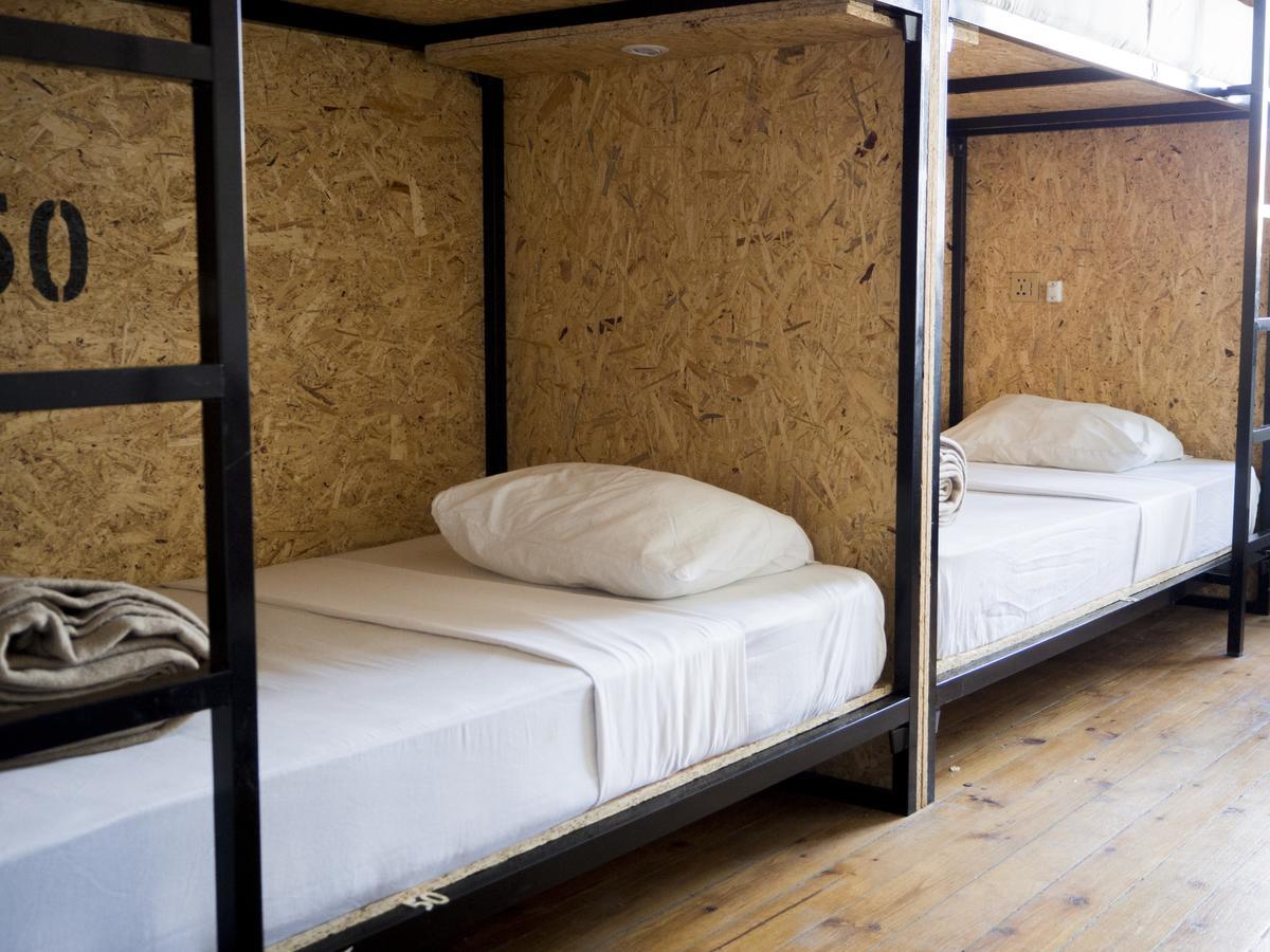 Aykibom Hostel Lissabon Buitenkant foto