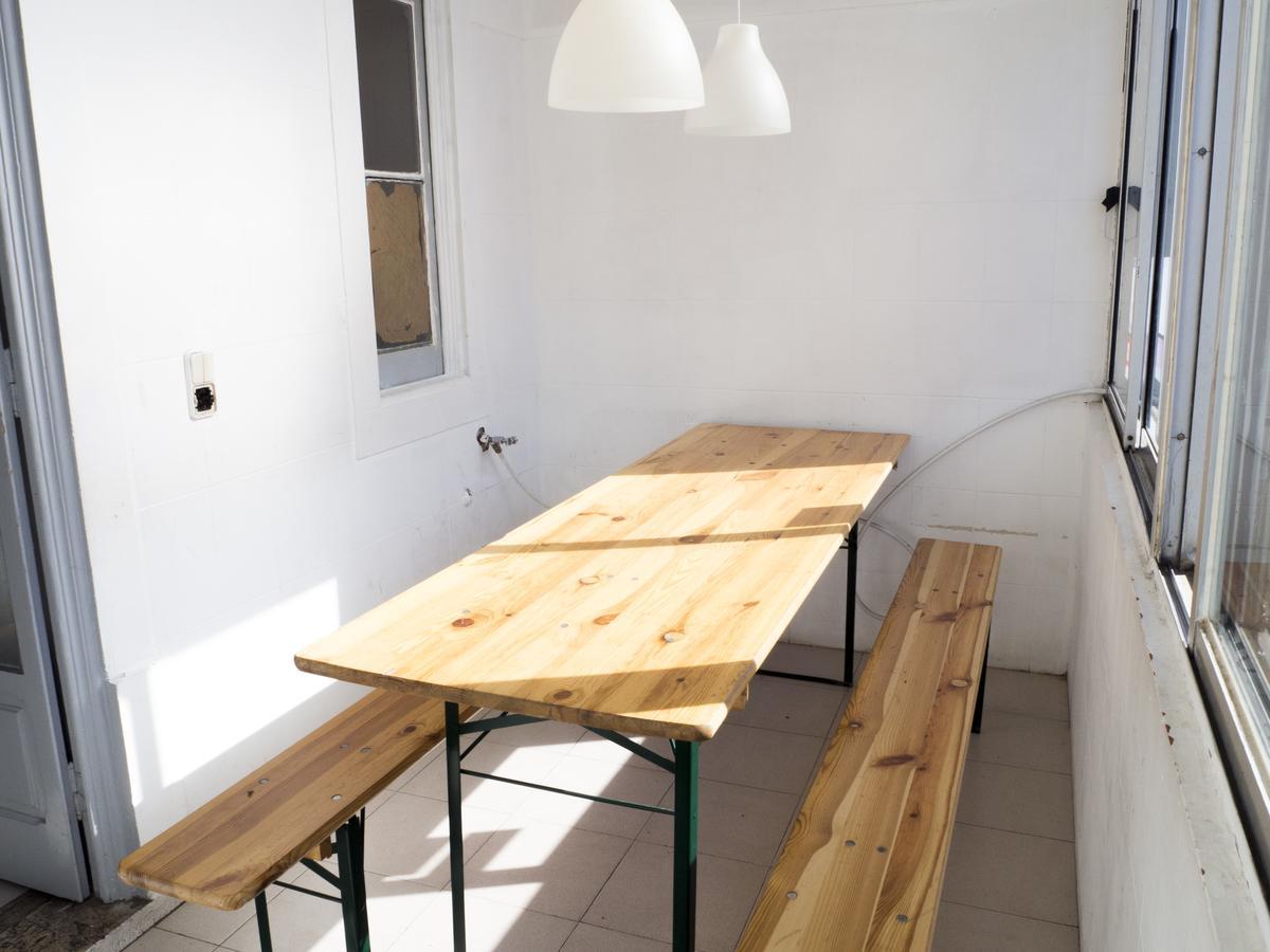 Aykibom Hostel Lissabon Buitenkant foto